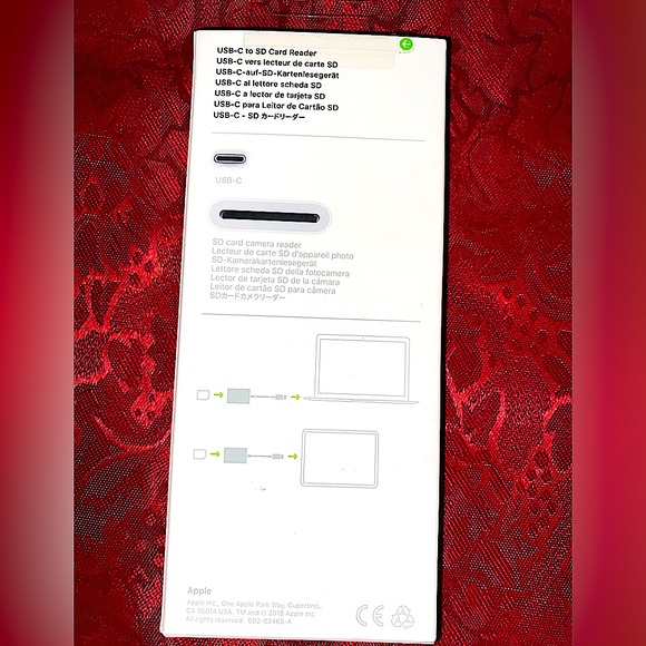 ✨Apple - USB-C to SD Card Reader Adaptor - NEW/SEALED BOX - Picture 15 of 16